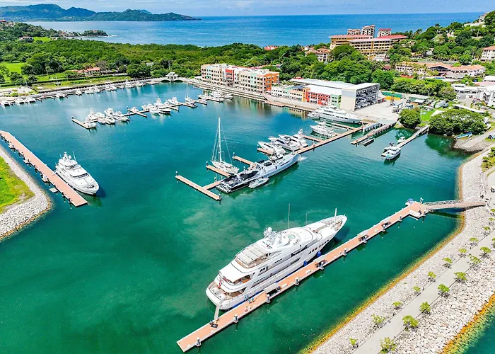 Luxury Penthouse Marina View 3-bedroom Apartamento Playa Flamingo