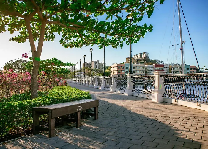 Luxury Penthouse Marina View 3-bedroom *